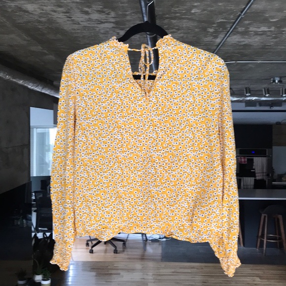 Zara yellow blouse - Picture 2 of 4
